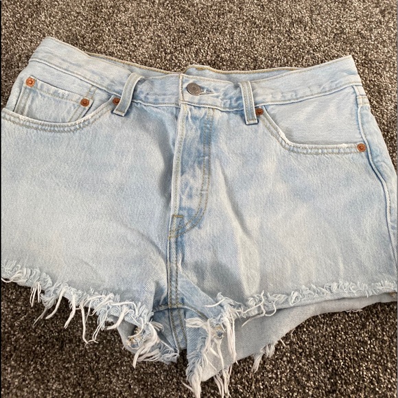 levi’s jean shorts - Picture 2 of 2